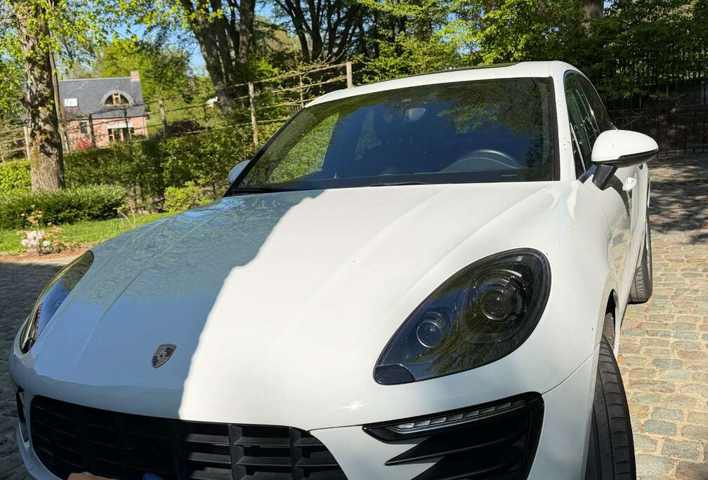 Porsche Macan 2.0 Turbo PDK