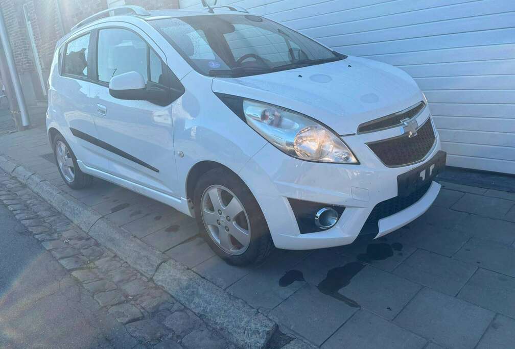 Chevrolet Spark 1.2i LT