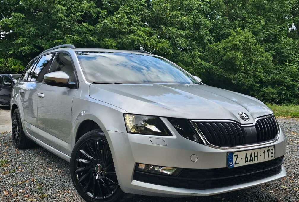Skoda 1.5 TSI * AUTOMAT. * LED+CARPLAY+CRUISE ADP+... * GARANTIE 12 M *