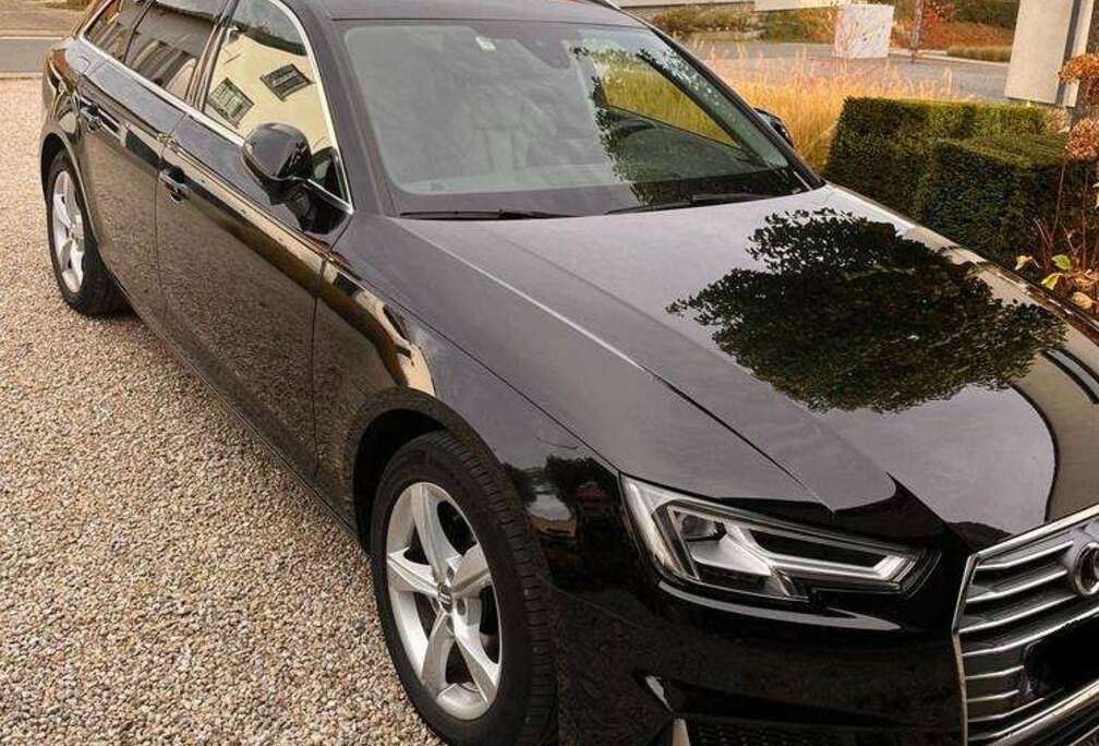 Audi A4 Avant 30 TDI S tronic sport