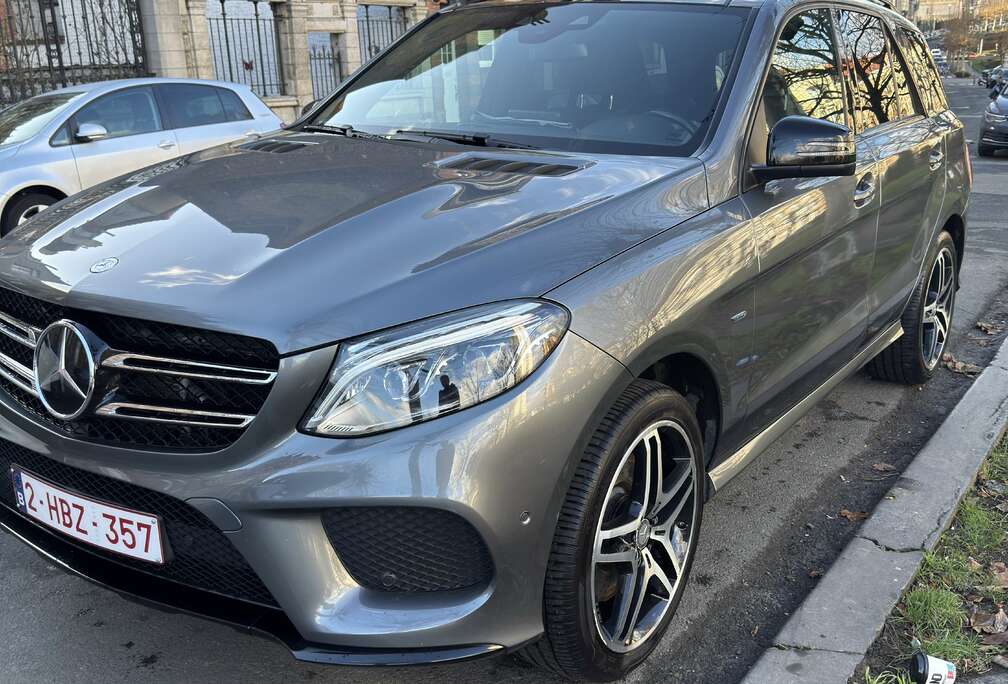 Mercedes-Benz e 4Matic 7G-TRONIC AMG Line.    1anne Garantie