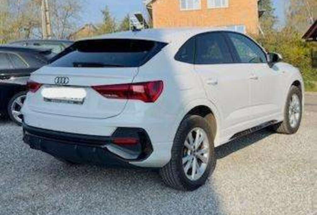 Audi Q3 Sportback PHEV 45 TFSIe S line S tronic (180 kW)