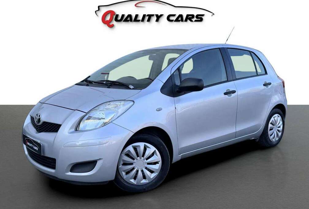 Toyota 1.3i Navi  CarPlay  100.000 KM  Airco  Garantie