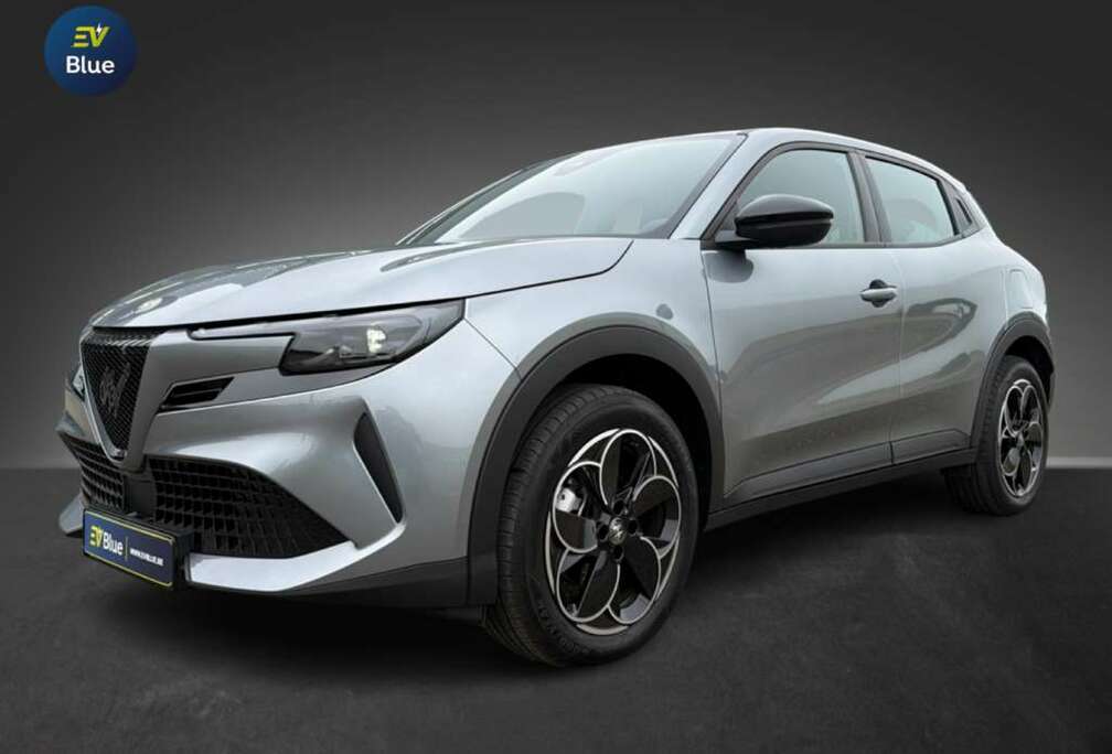 Alfa Romeo e-Junior Elettrica - 54 kWh CARPLAY - FULL LED - DAB