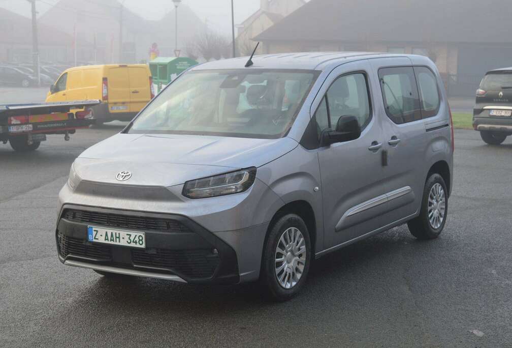 Toyota Verso SWB 1.2 PureTech Shuttle