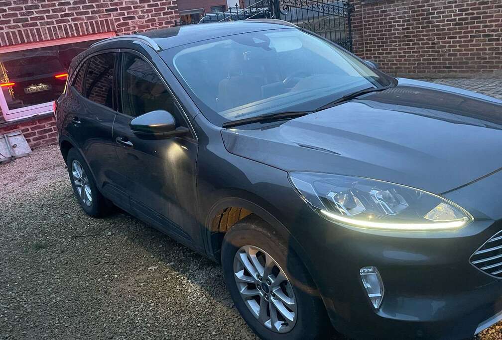 Ford Kuga 2.5 Duratec PHEV TITANIUM