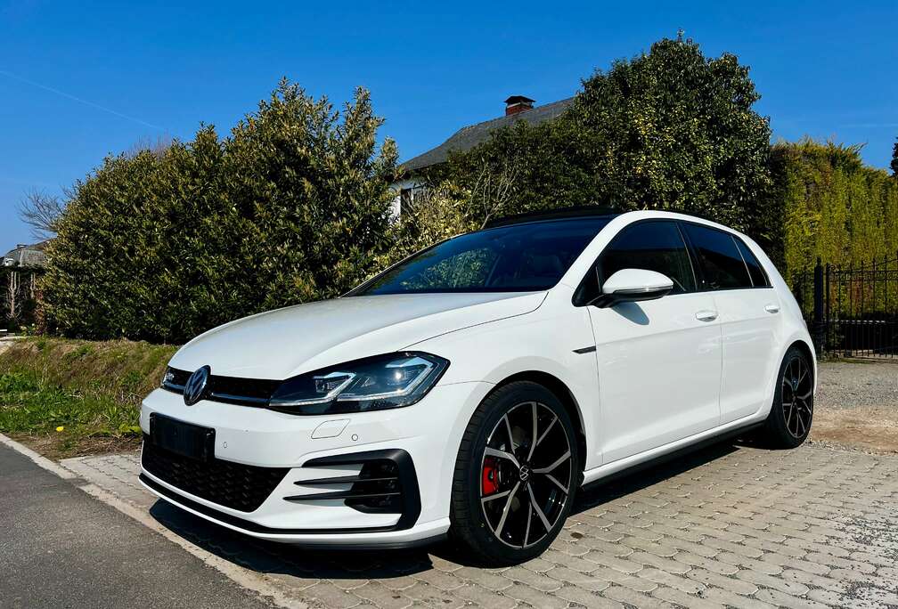Volkswagen Golf 2.0 CR TDi