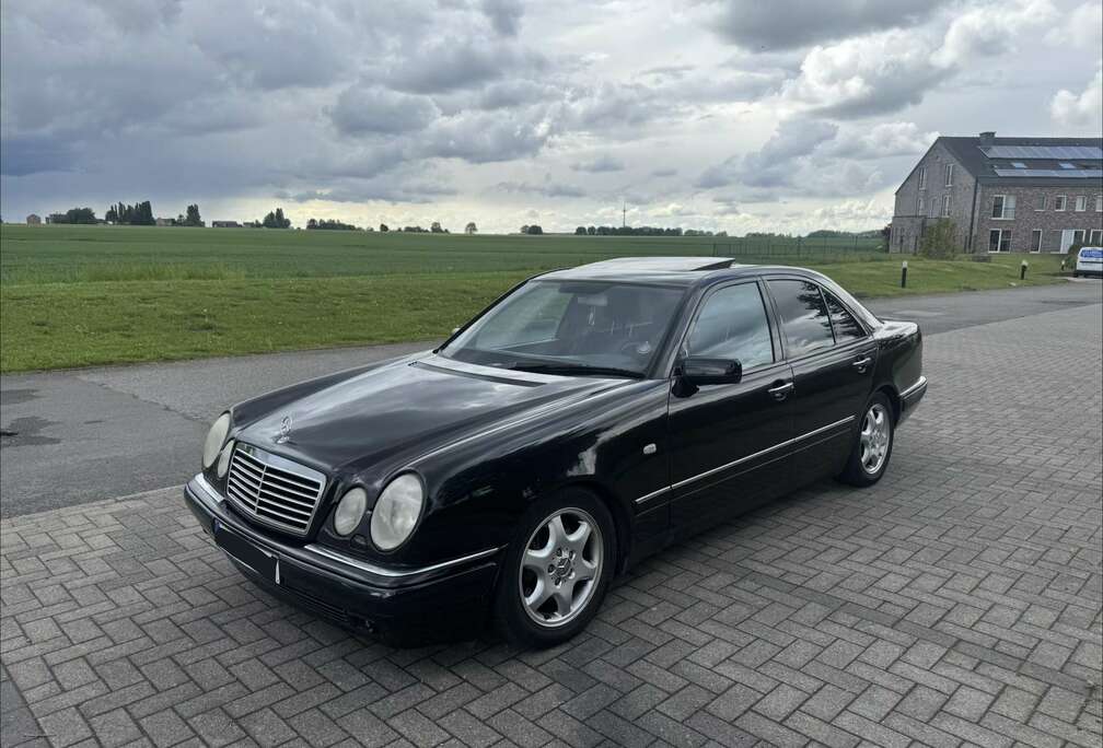 Mercedes-Benz Moteur 195.000 !!! Avantgarde / 2 Clés