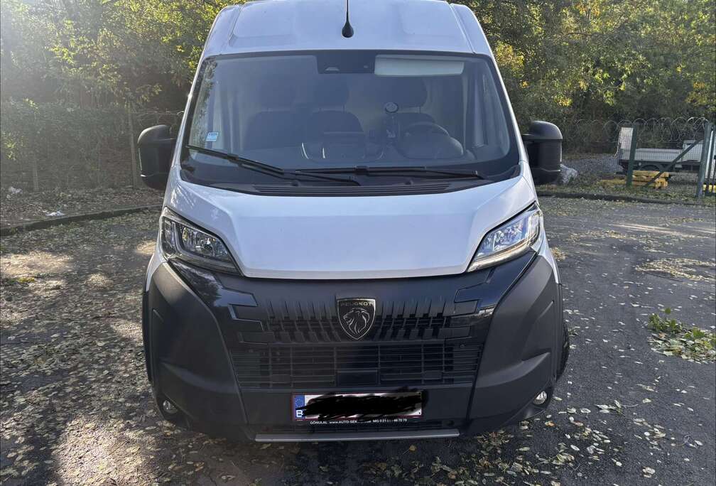 Peugeot 2.2 BlueHDi L4 Utility Tipper DC Alu S/S AT