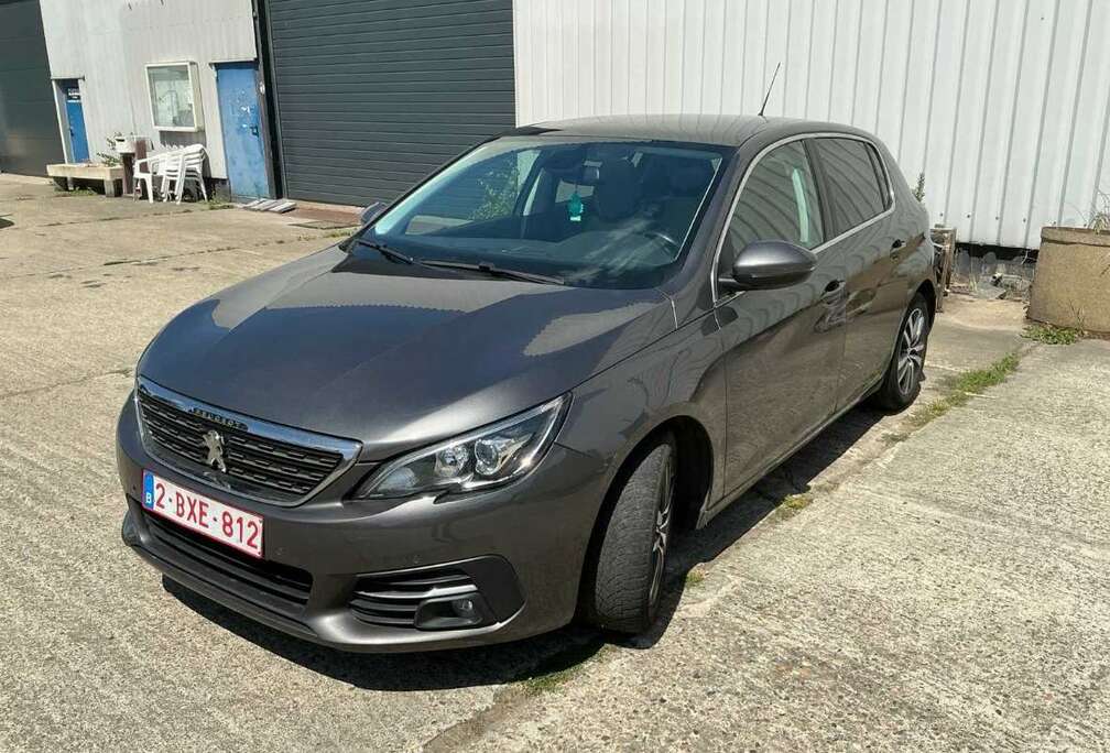 Peugeot 308 BlueHDi 130 Black Edition