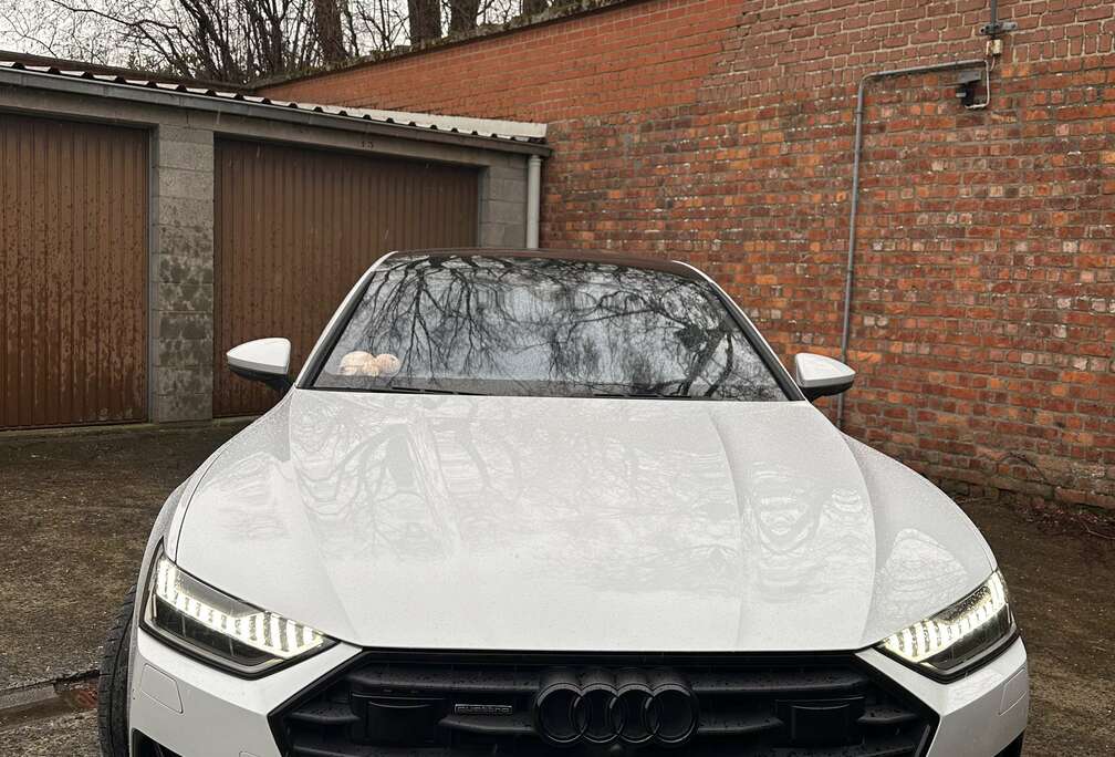 Audi 3.0L  Quattro S tronic