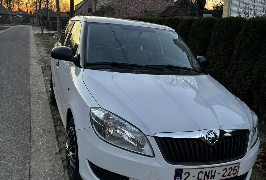 Skoda 5J