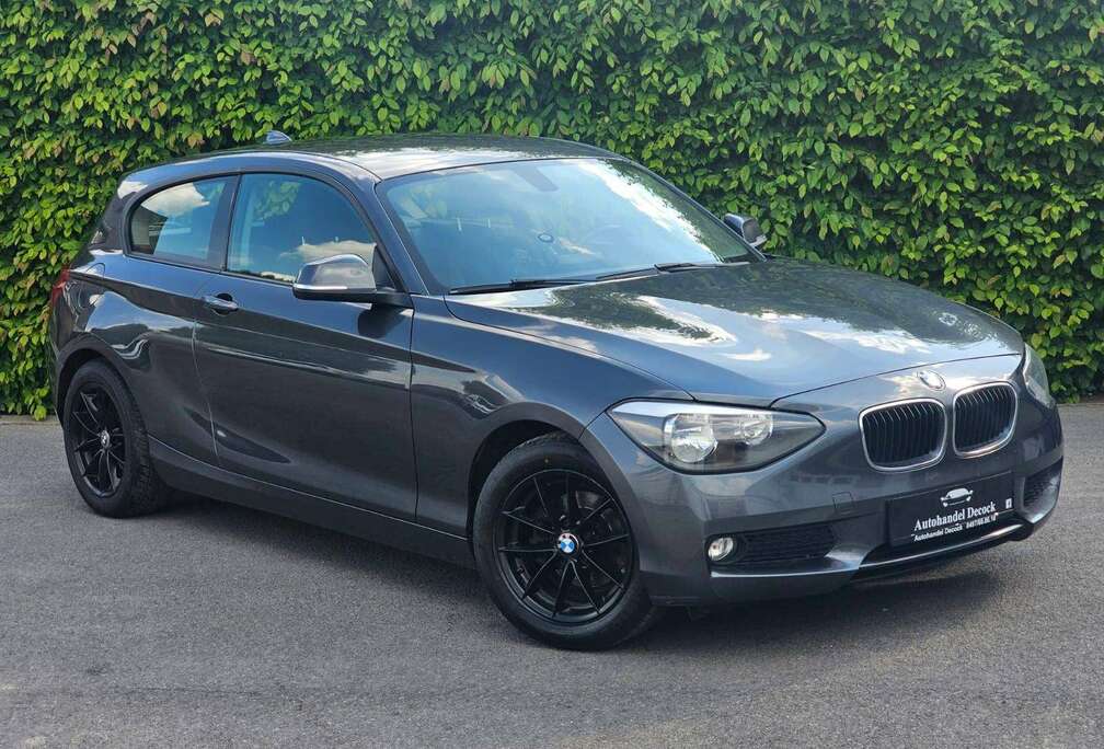BMW 116 d Checkered Flag  handgeschakeld