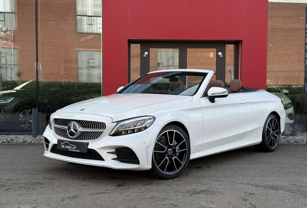 Mercedes-Benz Cabriolet C200 AMG LINE