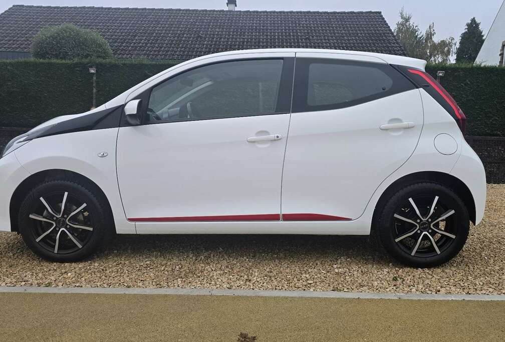 Toyota Aygo 1.0i VVT-i x-clusiv II GARANTIE 72 MOIS