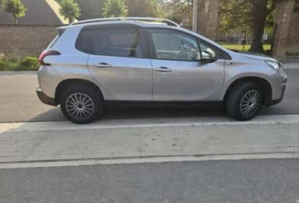 Peugeot 1.2i PureTech Style