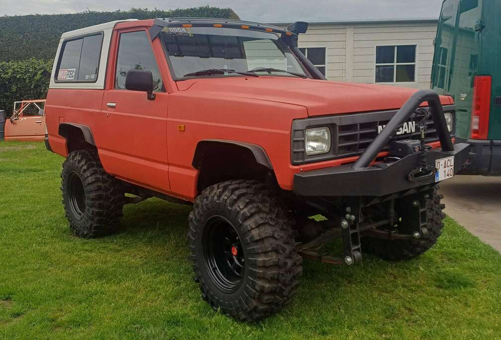 Nissan 160