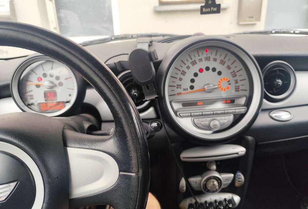 MINI 1.6 D - 110