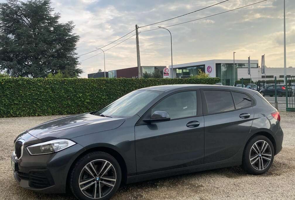 BMW 118i Advantage - 2021 - Slechts 19.000 Km