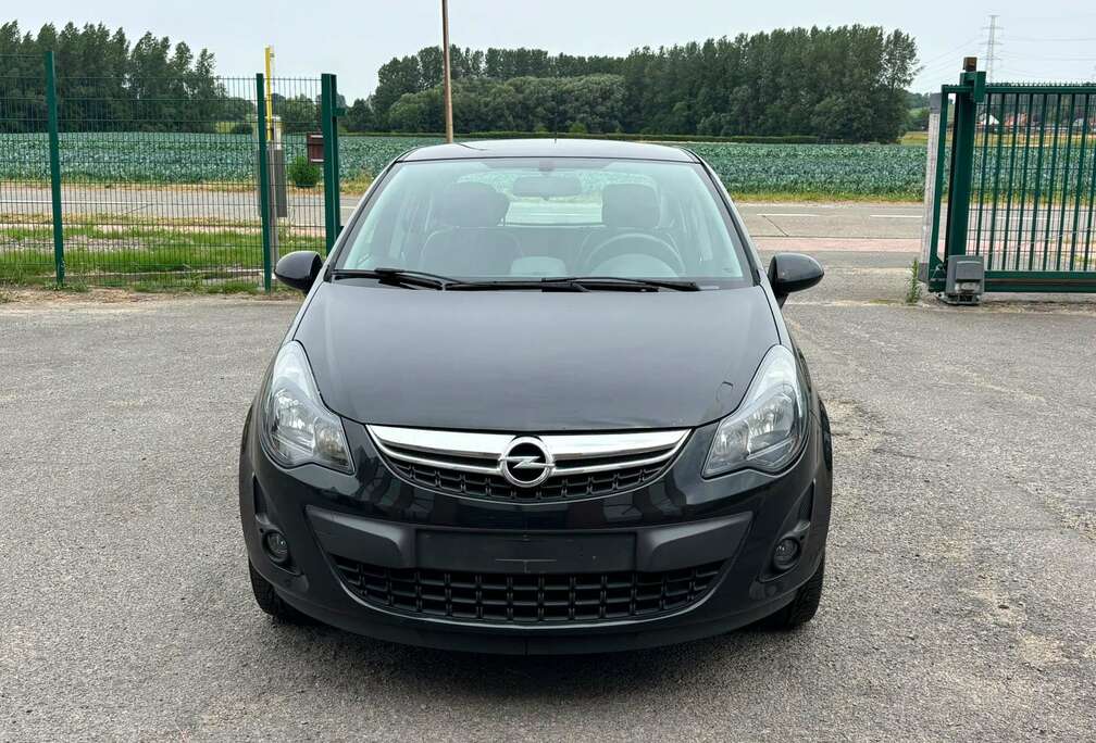 Opel Opel Corsa 1.2 essence Airco