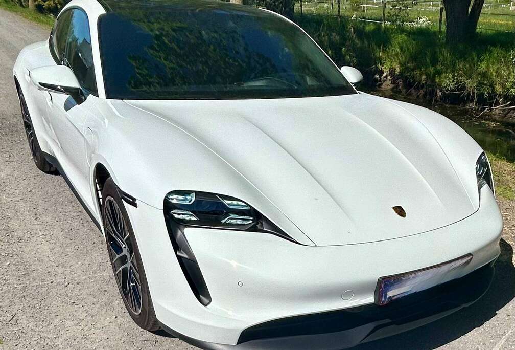 Porsche Taycan 93,4 kWh Taycan performance plus