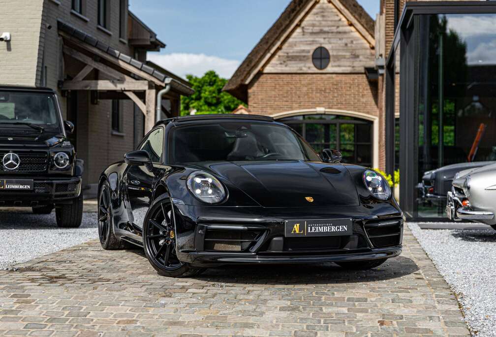 Porsche Carrera (Type 992) Coupé / Schuifdak / Sport Chrono / Sportuitlaatsysteem / BOSE / Stoelventilatie / Lane Change Assist