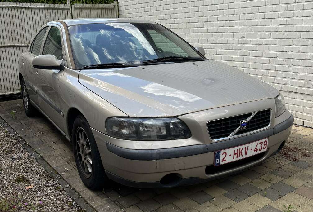 Volvo 2.4i 20v Classic (17J)