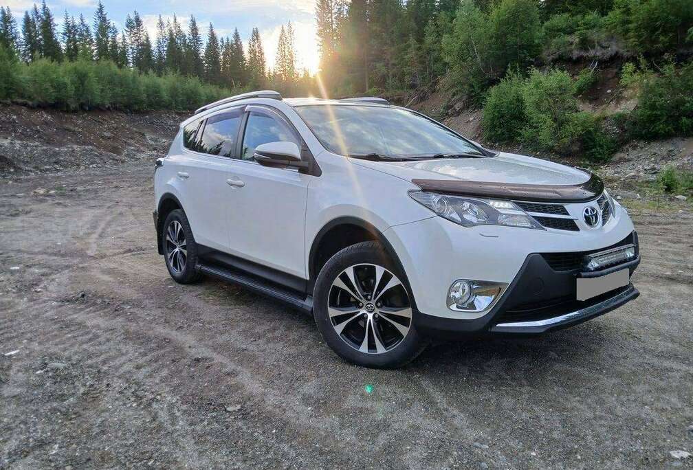 Toyota 2,0 4WD Executive CVT AUTOMATIQ