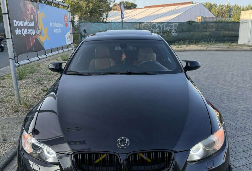 BMW Coupé 325iA