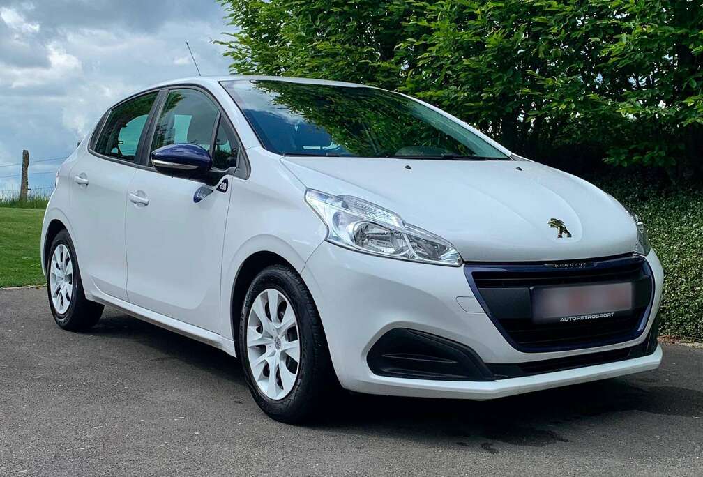 Peugeot 208 1.2i PureTech Like