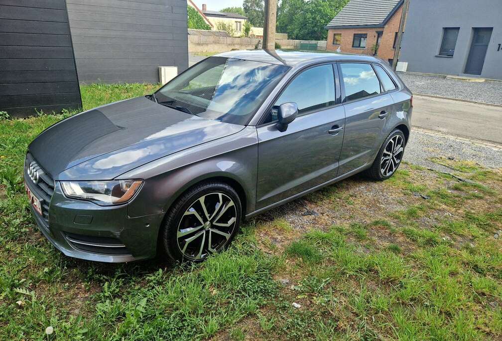 Audi Sportback 1.6 TDi ultra Attraction