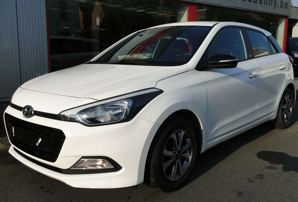 Hyundai 1.2i go