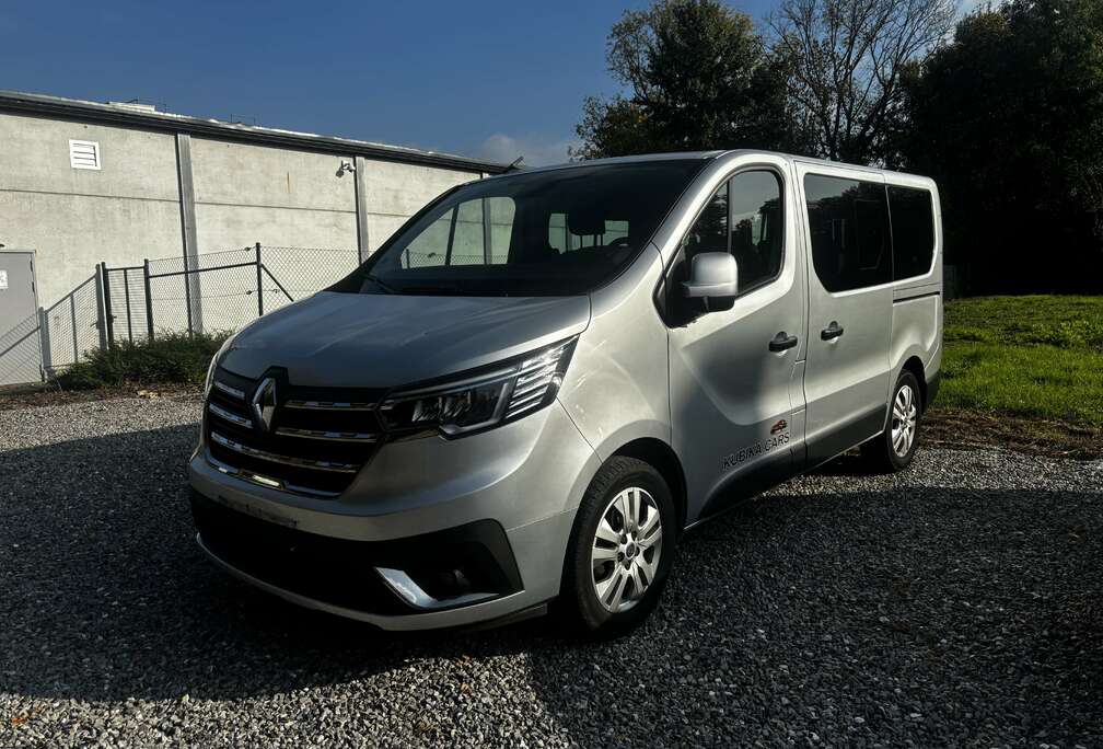 Renault 8 PLACES * AUTOMATIQUE * CAMERA * QUASI FULL