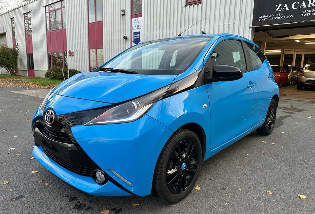 Toyota Aygo 1.0i VVT-i x-clusiv