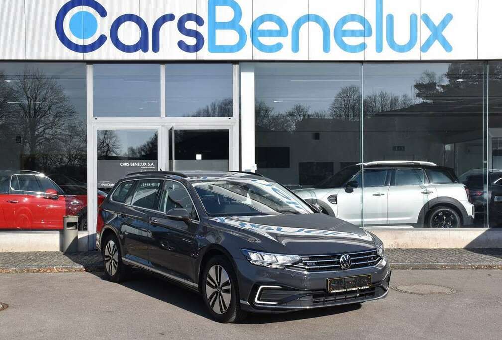 Volkswagen 1.4 TSI GTE DSG ACC GPS LANE CARNET