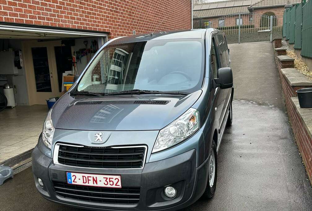 Peugeot 1.6 HDi L1H1 Premium Euro 5b