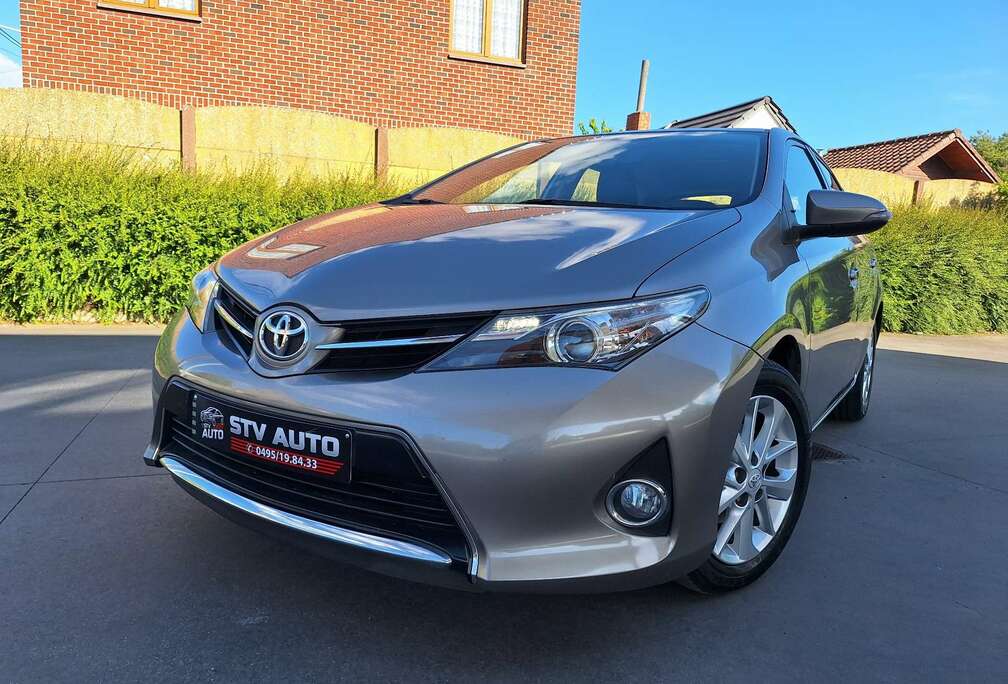 Toyota TOYOTA Auris 1.33i VVT-i Active/CAMERA / GARANTIE