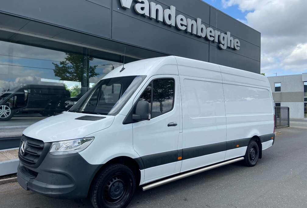 Mercedes-Benz 315 airco bluetooth houten vloer zijwand  30150 ex