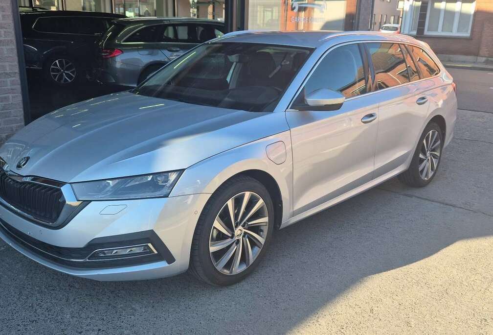 Skoda SW 1.4 TSI PHEV