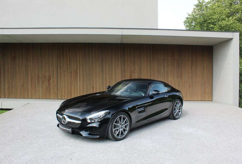 Mercedes-Benz 4.0 V8 COUPE / PANO / ACC / BURMESTER / SPORT EXH.