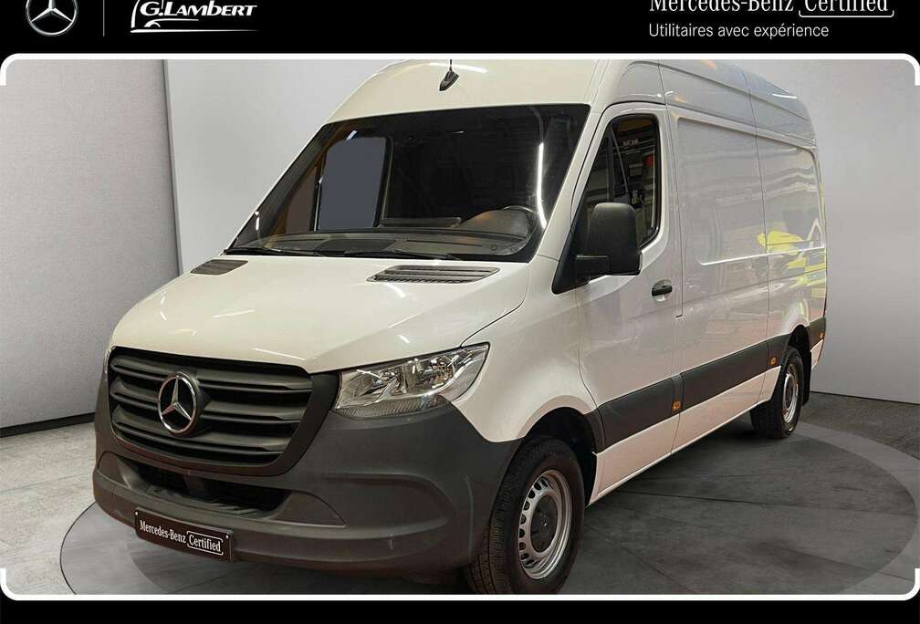 Mercedes-Benz 311 CDI L2H2 RWD