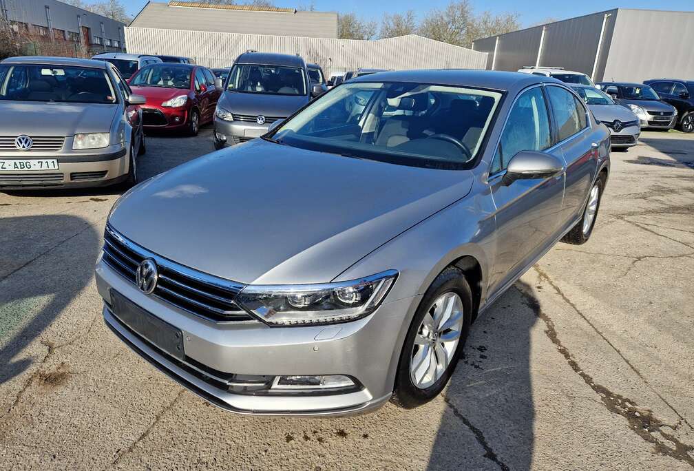 Volkswagen Passat 1.6 CR TDi Comfortline DSG