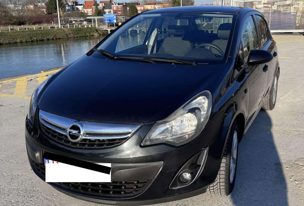 Opel Corsa 1.2 5 portes Enjoy  type S-D variant KN11