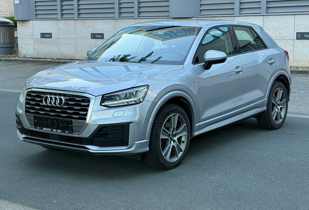 Audi 1.0 - S-LINE - NAVI - BLUETOOTH