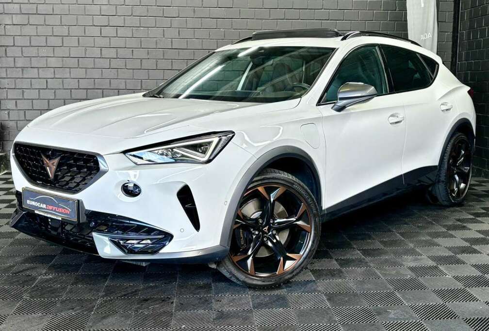 VZ 245CV eHybrid DSG6 *PANO* *ACC* HAYON * ALARME*