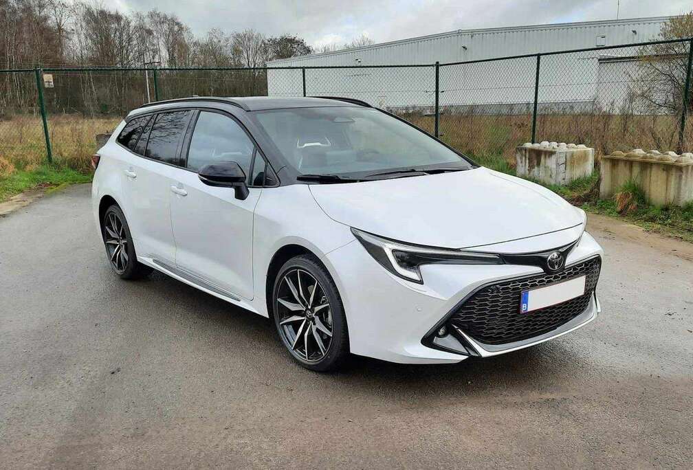 Toyota GR Sport 2.0 L Hybrid