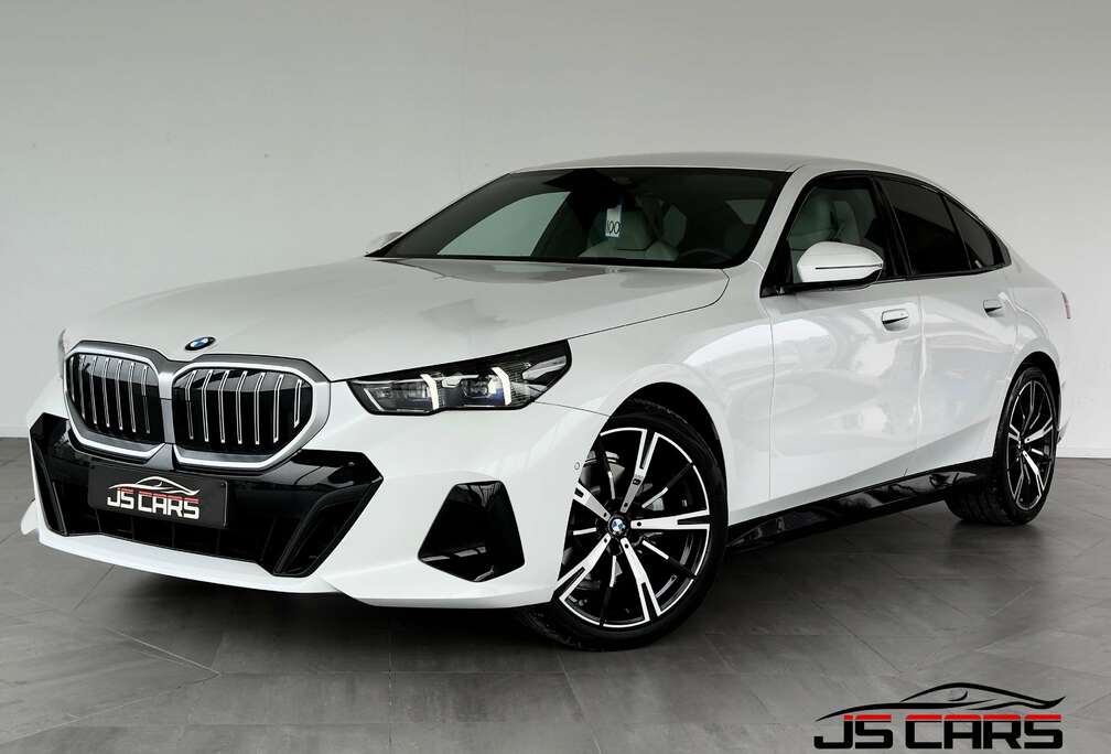 BMW iA FULL PACKM-1ERPRO-H.U.D-H/KARDON-6.190KM-COCKPIT-CARPLAY-GPS-CAMERA360-CUIR-JANTES20-PDC