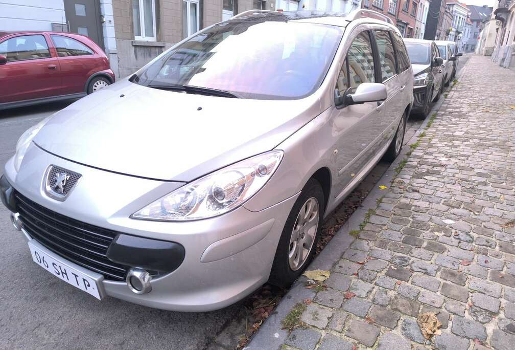 Peugeot 1.6e 16V Exécutive Pack  LPG avec documents du LPG