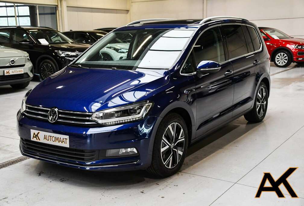 Volkswagen Touran 2.0 TDI SCR DSG Highline 7pl - NAVI / PANO