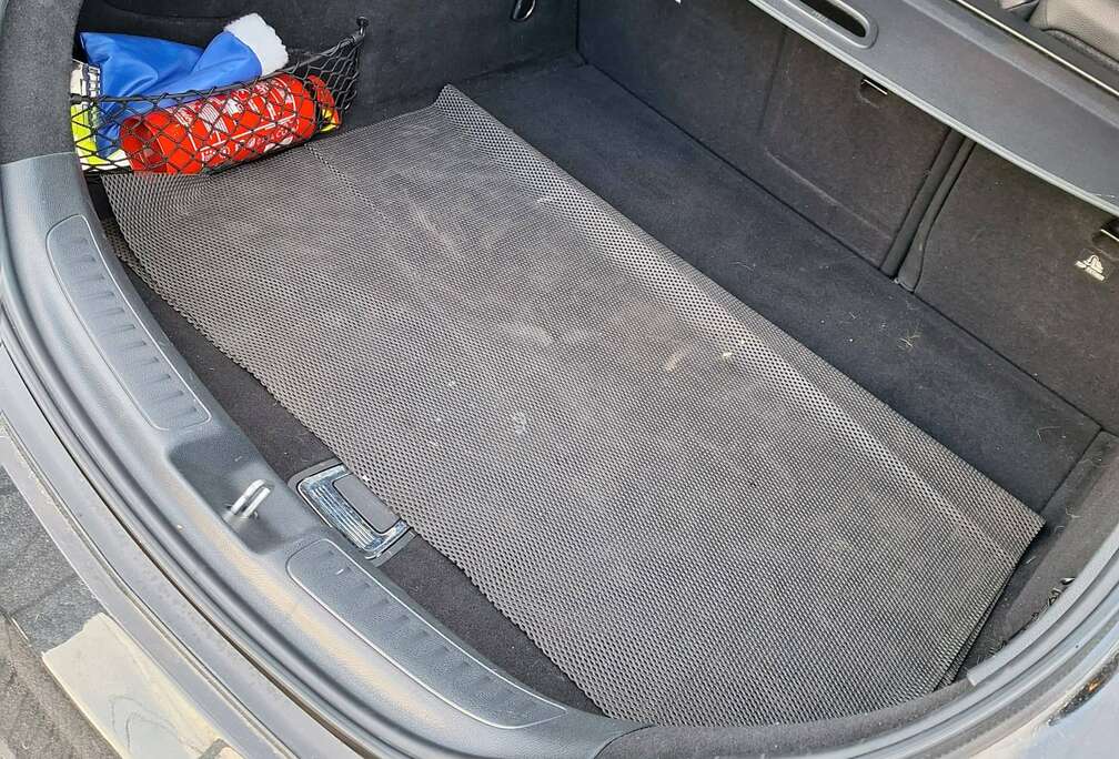 Mercedes-Benz CLA Shooting Brake 180 Urban